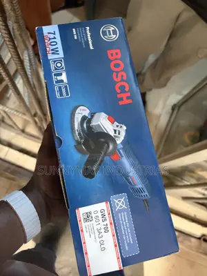 Bosch GWS 700 Professional Angle Grinder