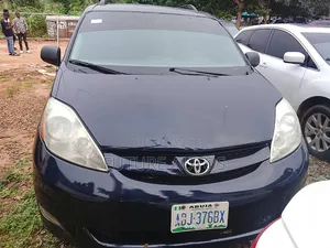 Toyota Sienna 2006 Blue