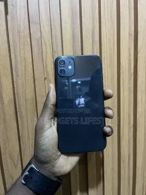 Apple iPhone 11 64 GB Black