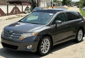 Toyota Venza AWD 2012 Gray