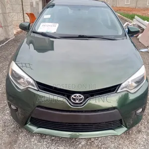 Toyota Corolla L 4dr Sedan (1.8L 4cyl 6M) 2015 Green