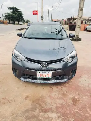 Toyota Corolla 2015 Black