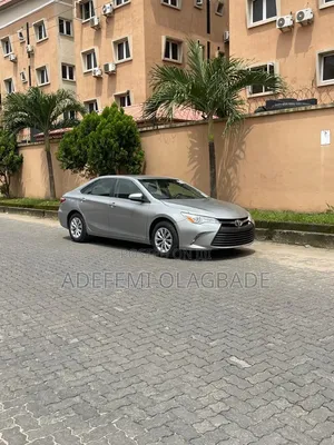 Toyota Camry LE 4dr Sedan (2.5L 4cyl 6A) 2017 Silver