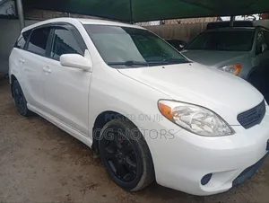 Toyota Matrix 2007 White