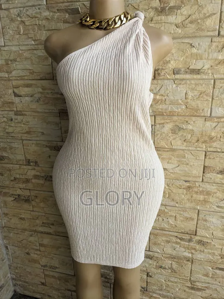 I Am Into Clothes