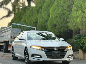 Honda Accord 2018 White