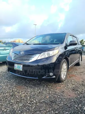 Toyota Sienna Limited 7 Passenger 2012 Black