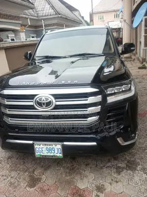 Toyota Land Cruiser 90 Automatic 2000 Black
