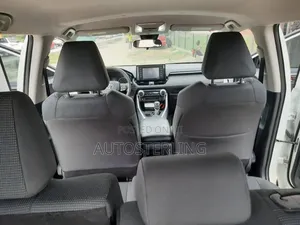 Toyota RAV4 2022 White