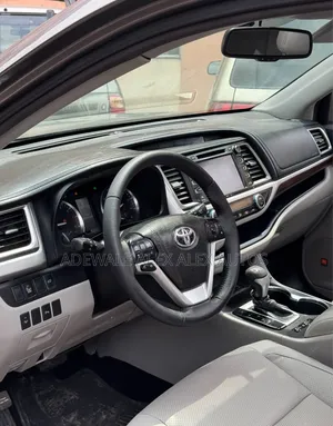 Toyota Highlander 2015 Gray