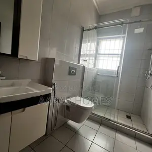 8bdrm Duplex in Gwarinpa for rent