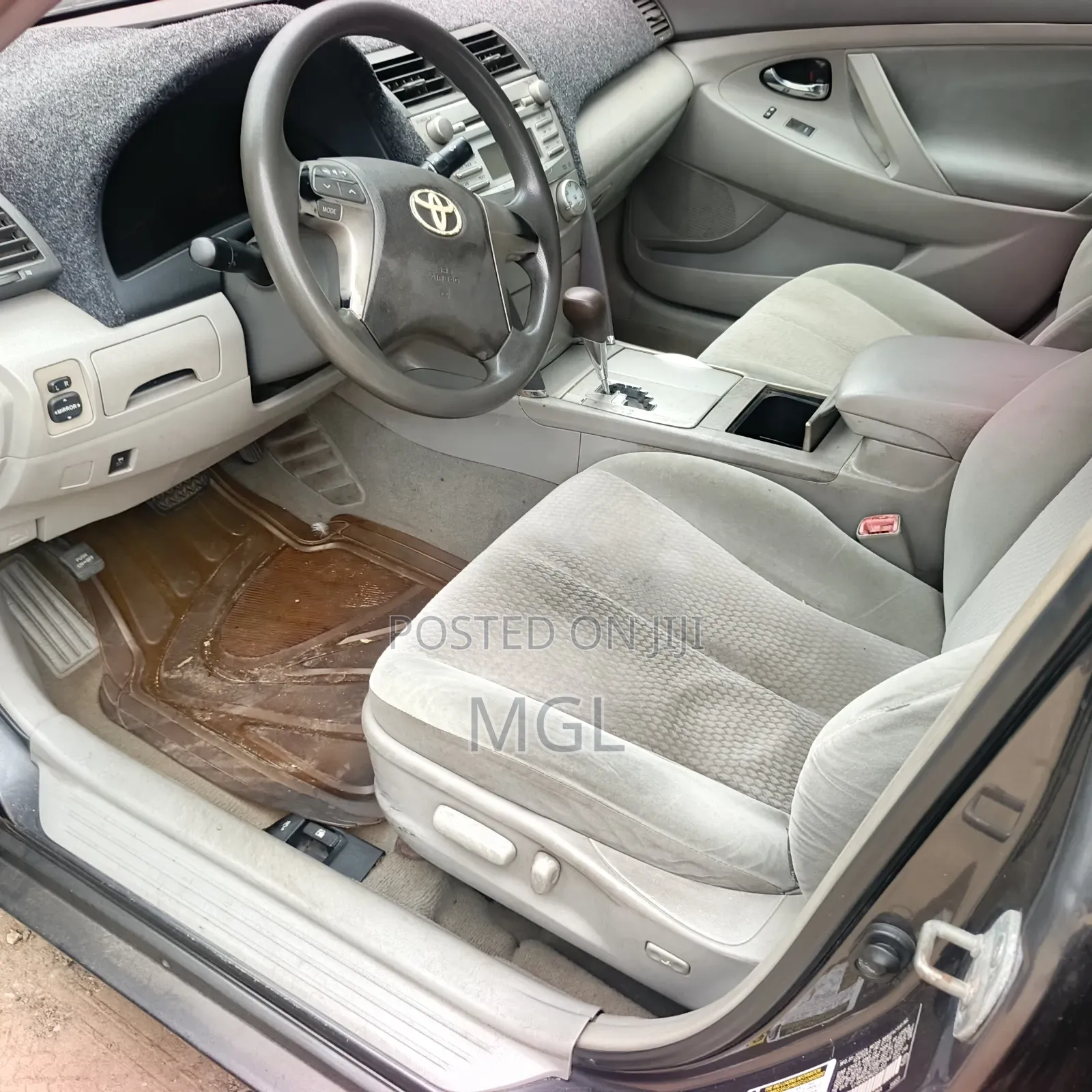 Toyota Camry 2010 Gray