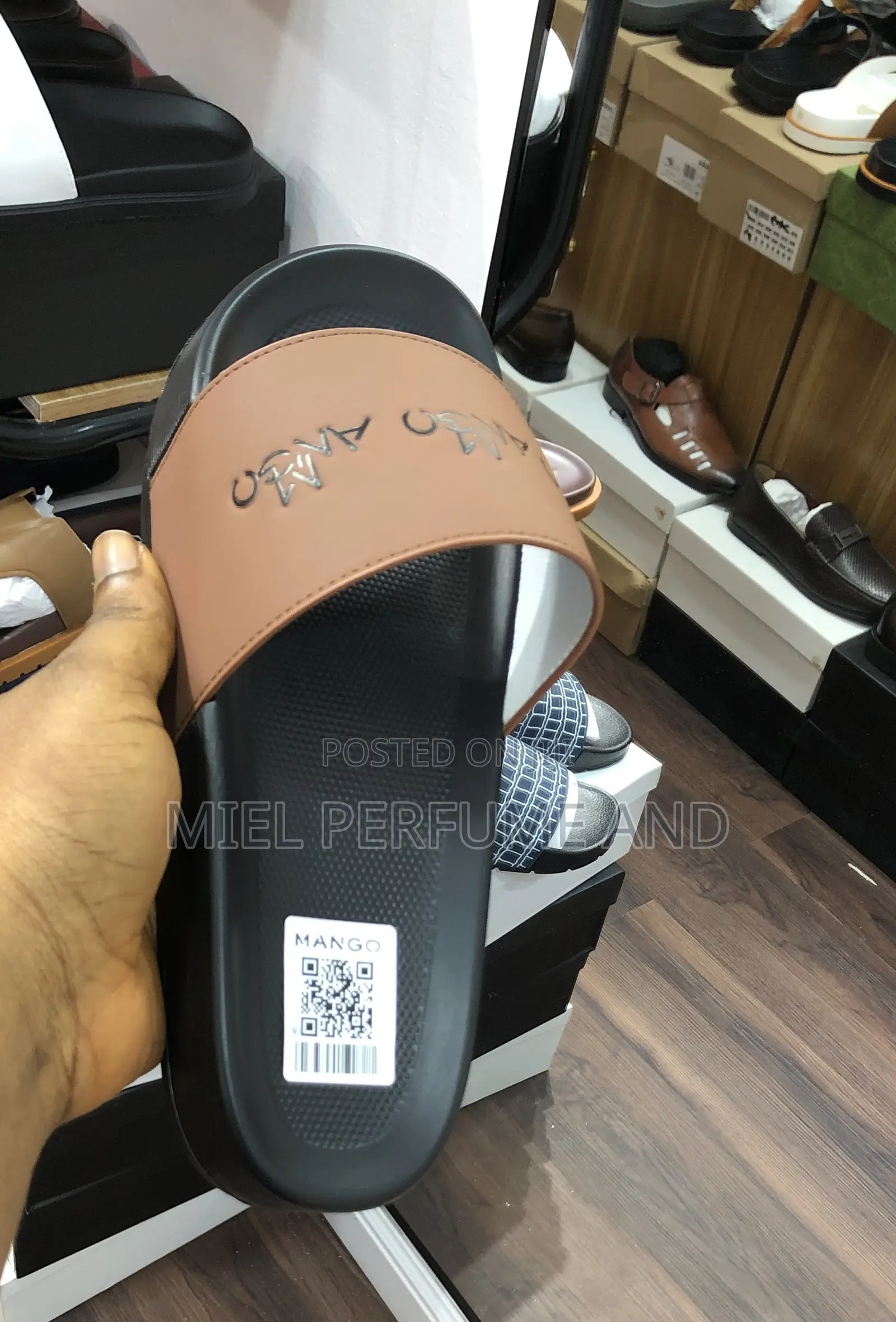 Mango Casual Slides
