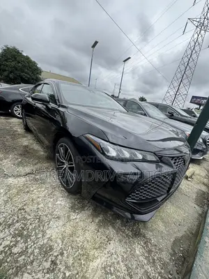 Toyota Avalon XSE FWD Sedan (3.5L V6 8A) 2019 Black