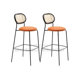 Modern Adjustable Bar Stool – Stylish Comfortable
