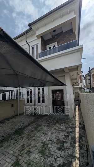 3bdrm Duplex in Chevron for rent