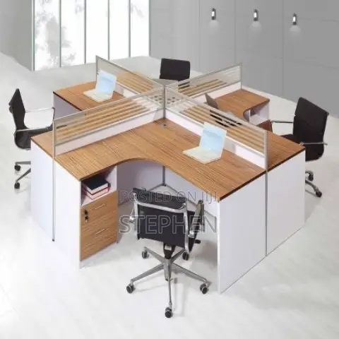 4 Seater Office Cubicle