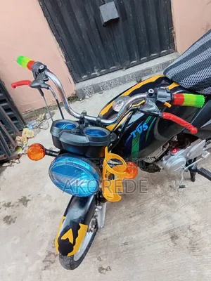 TVS Apache 180 RTR 2025 Black