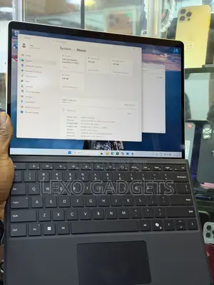 Laptop Microsoft Surface Pro 9 16GB Intel Core i7 SSD 256GB