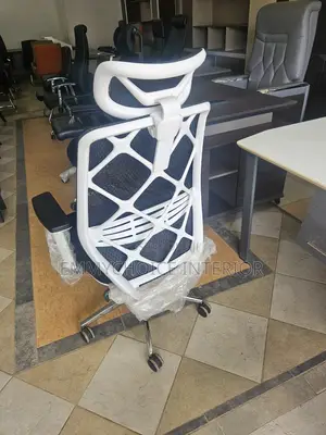 Ergonomic Office Swivel Mesh Chair With Headrest