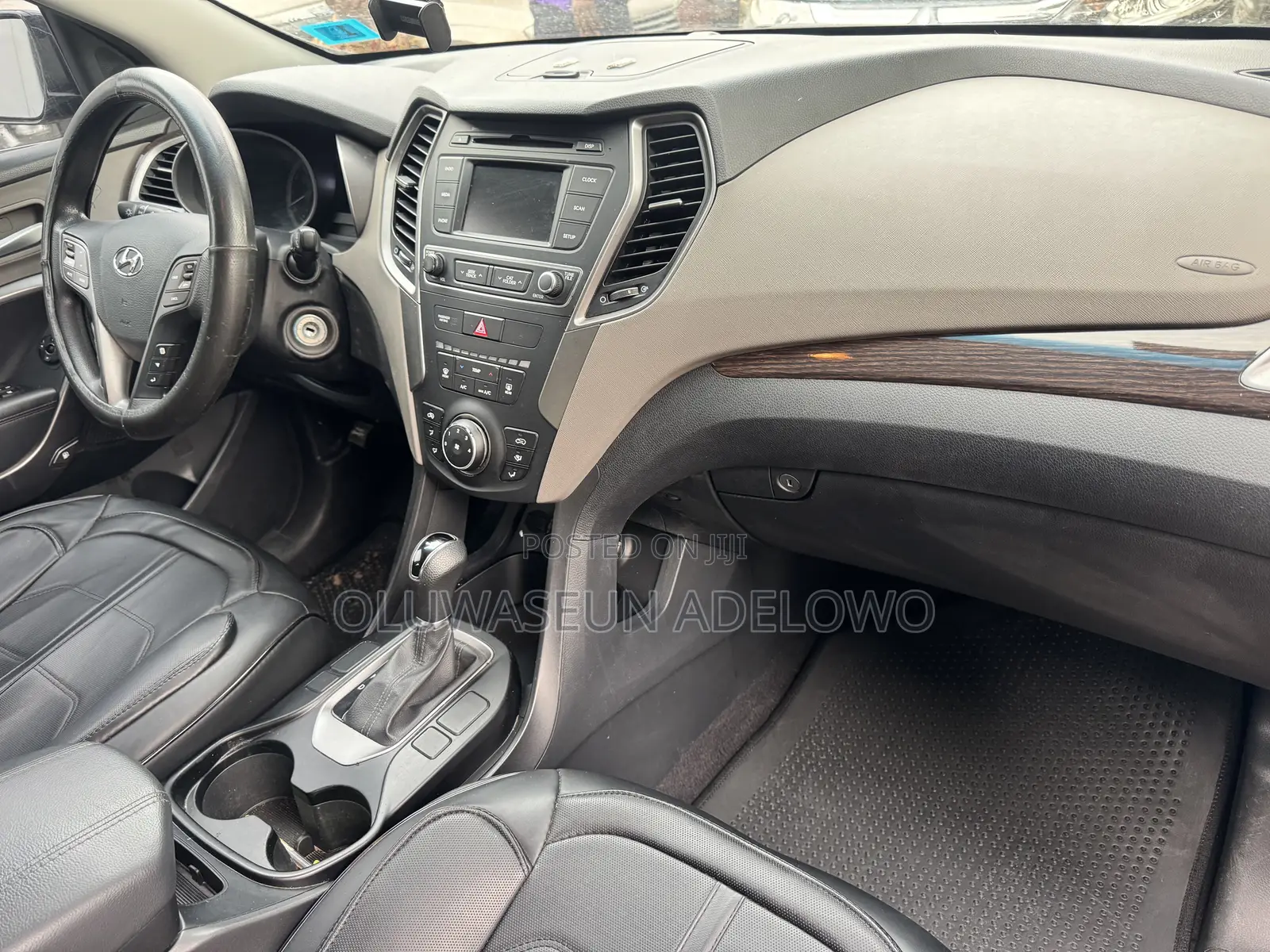 Hyundai Santa Fe SE AWD 2017 Black