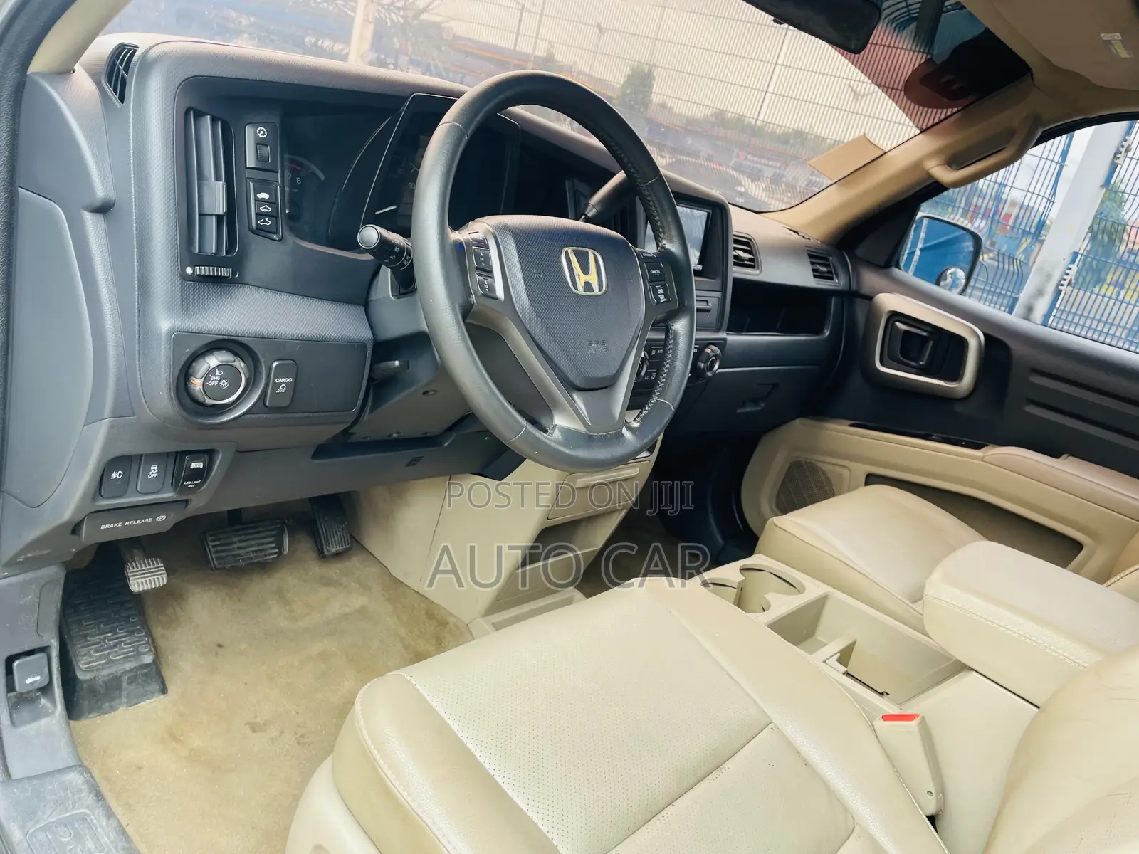Honda Ridgeline 2011 Gold