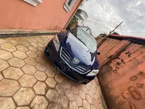 Toyota Camry 2008 Blue