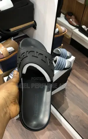 Mallet Casual Slides