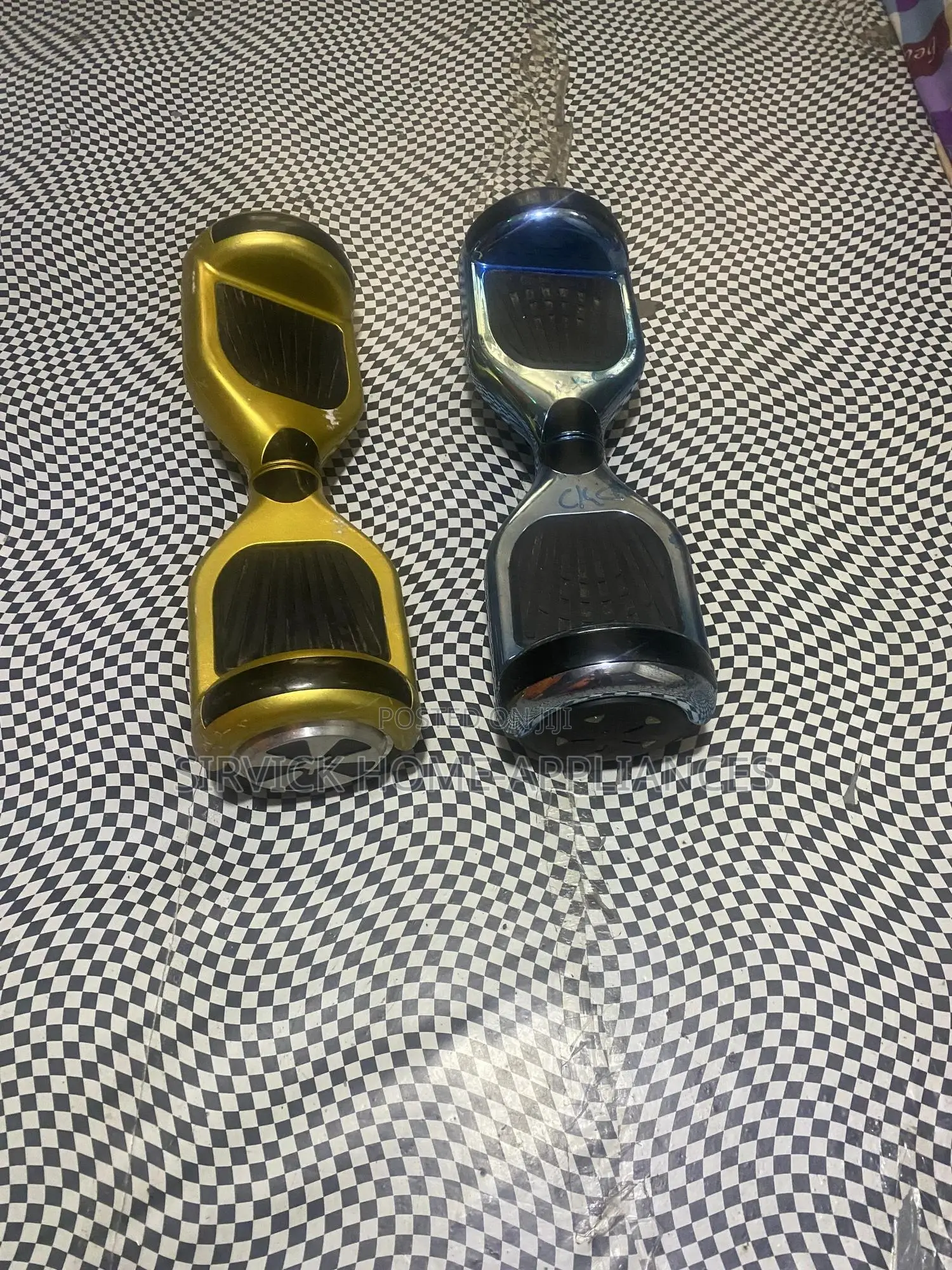 6.5 Inches Hoverboard Available With Charger and Bag