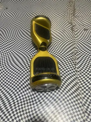 6.5 Inches Hoverboard Available With Charger and Bag