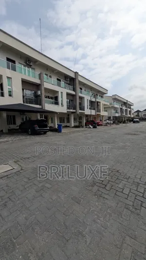1bdrm Shared Apartment in Chevron for rent