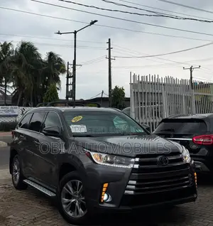 Toyota Highlander 2015 Gray