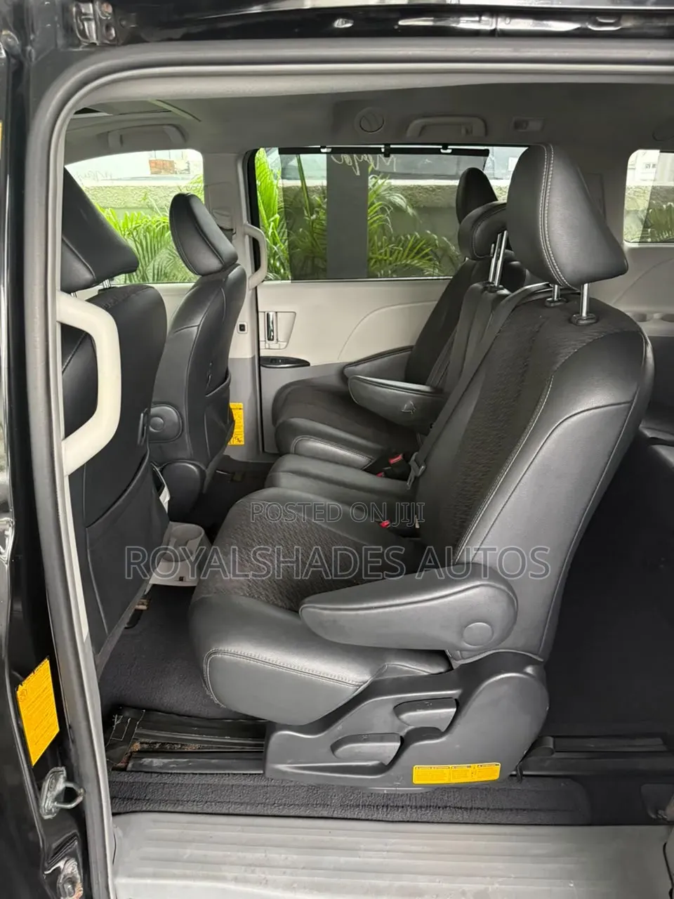 Toyota Sienna 2010 Black