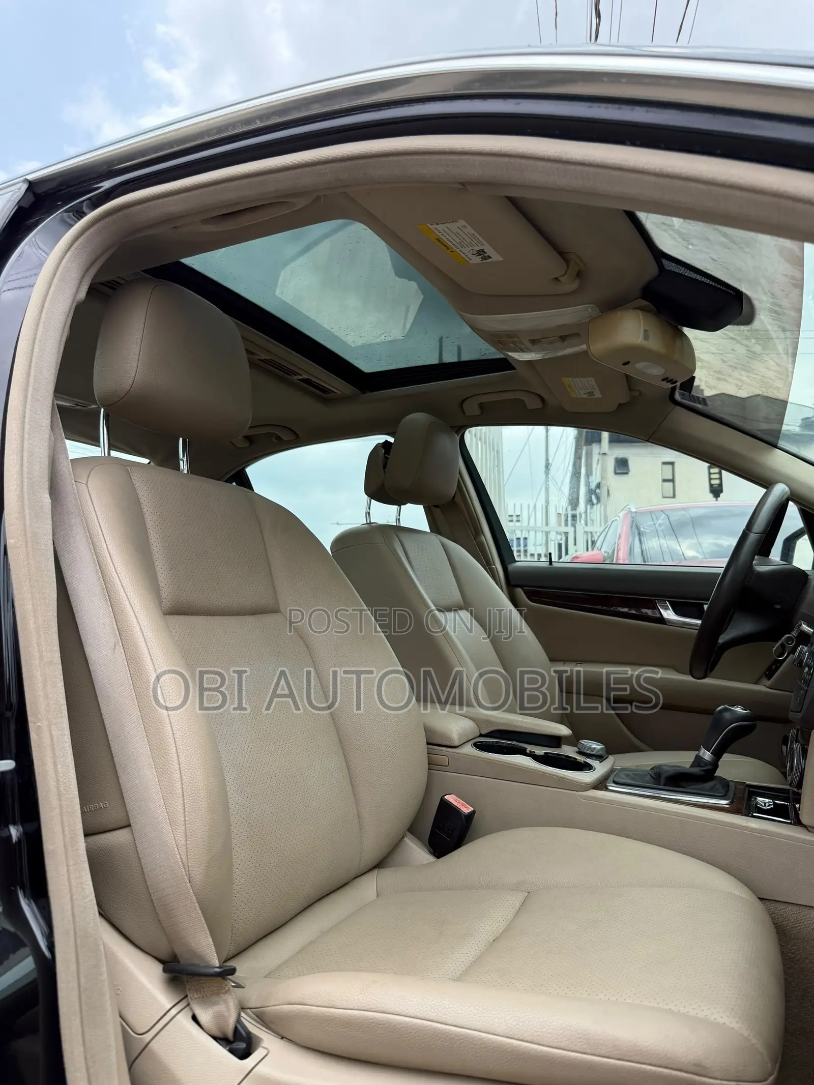 Mercedes-Benz C300 2010 Black