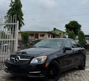 Mercedes-Benz C300 2010 Black