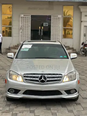 Mercedes-Benz C300 2011 White