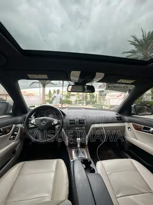 Mercedes-Benz C300 2011 White