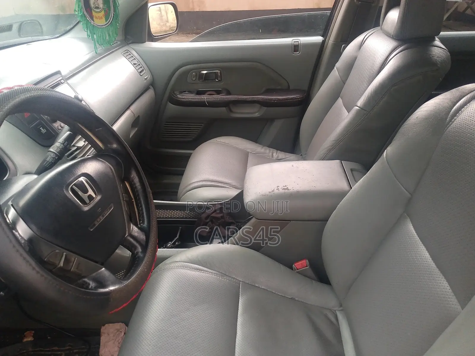 Honda Pilot 2005 Gray