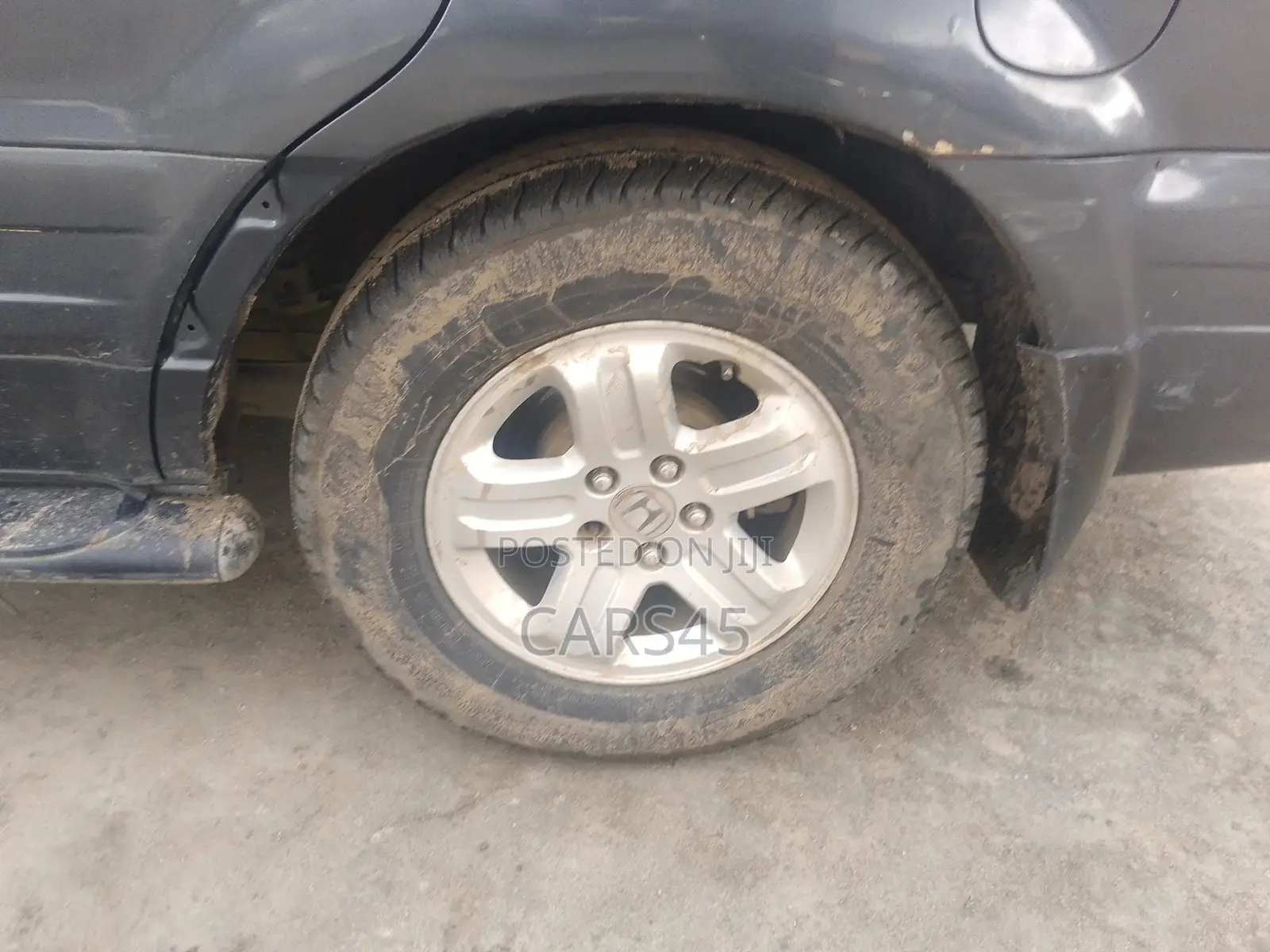 Honda Pilot 2005 Gray