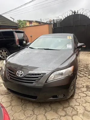 Toyota Camry LE 4dr Sedan (2.4L 4cyl 5A) 2008 Gray