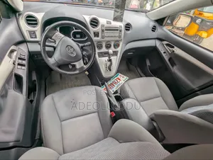 Toyota Matrix 2010 Gold