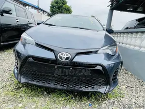 Toyota Corolla LE 4dr Sedan (1.8L 4cyl CVT) 2017 Gray