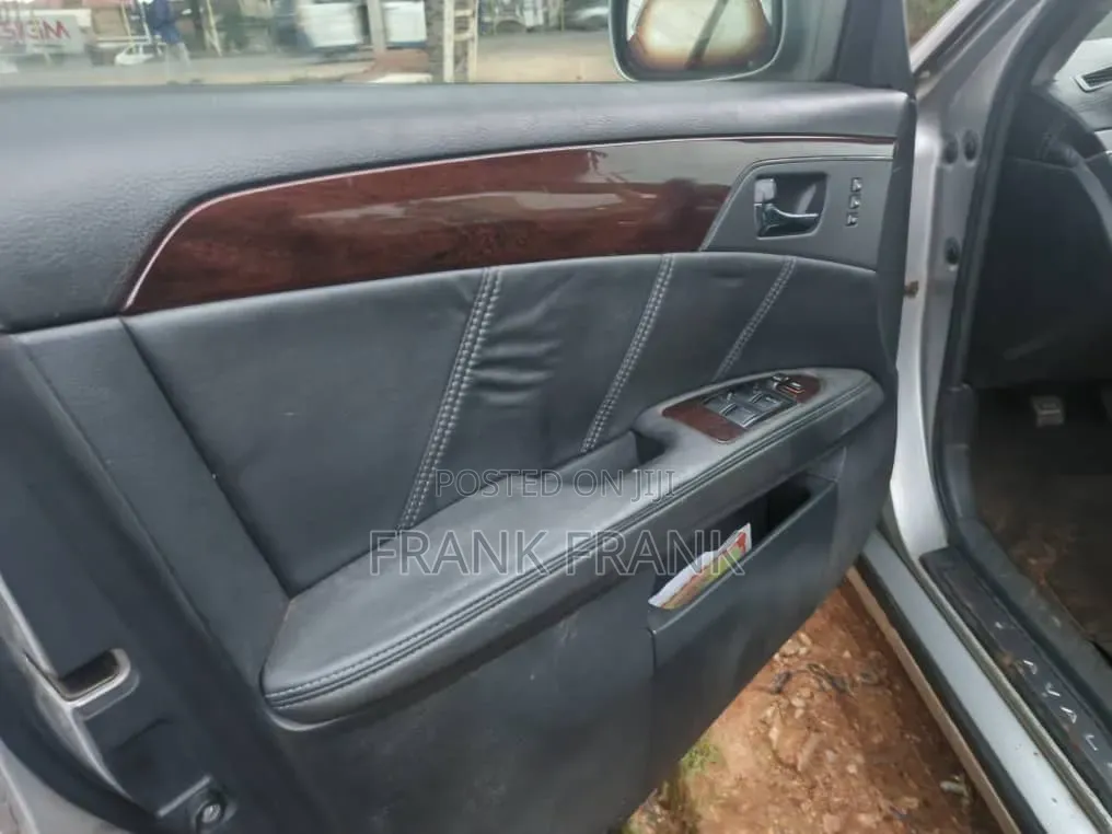 Toyota Avalon 2009 Silver