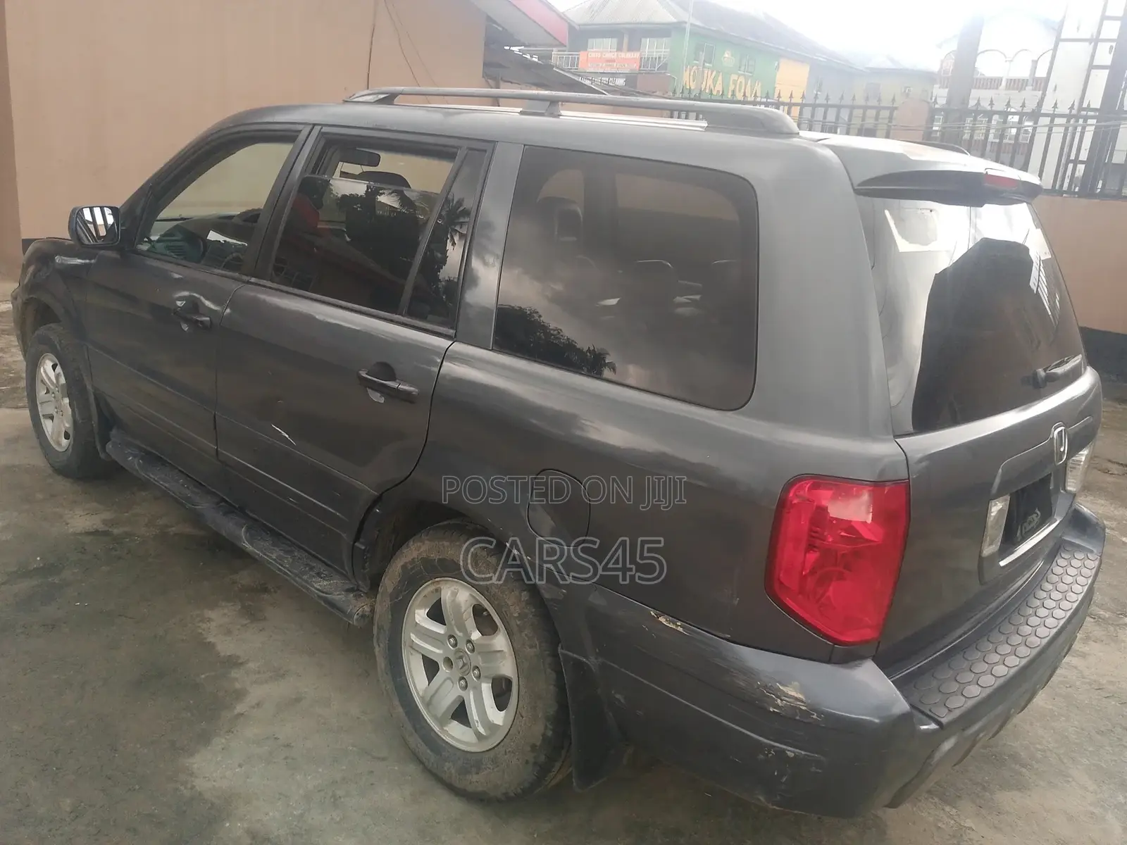 Honda Pilot 2005 Gray