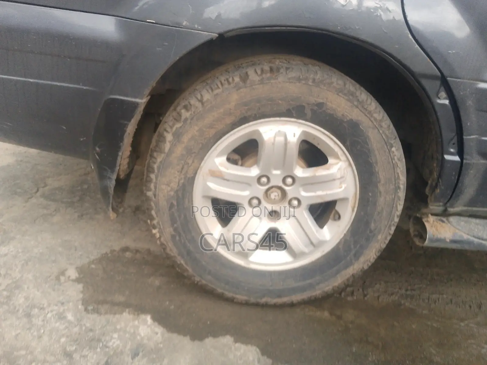 Honda Pilot 2005 Gray