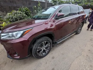 Toyota Highlander 2019 Burgundy