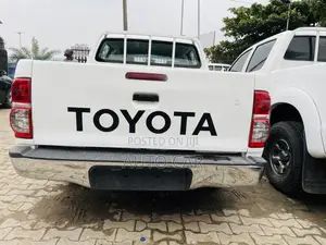 Toyota Hilux 2.0 VVT-i 2011 White