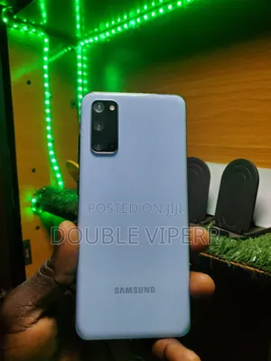 Samsung Galaxy S20 128 GB Blue