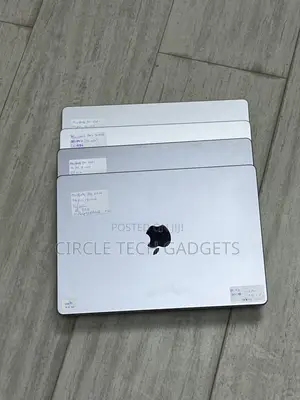 Laptop Apple MacBook Pro 2021 M1 16GB Apple M1 Pro SSD 512GB
