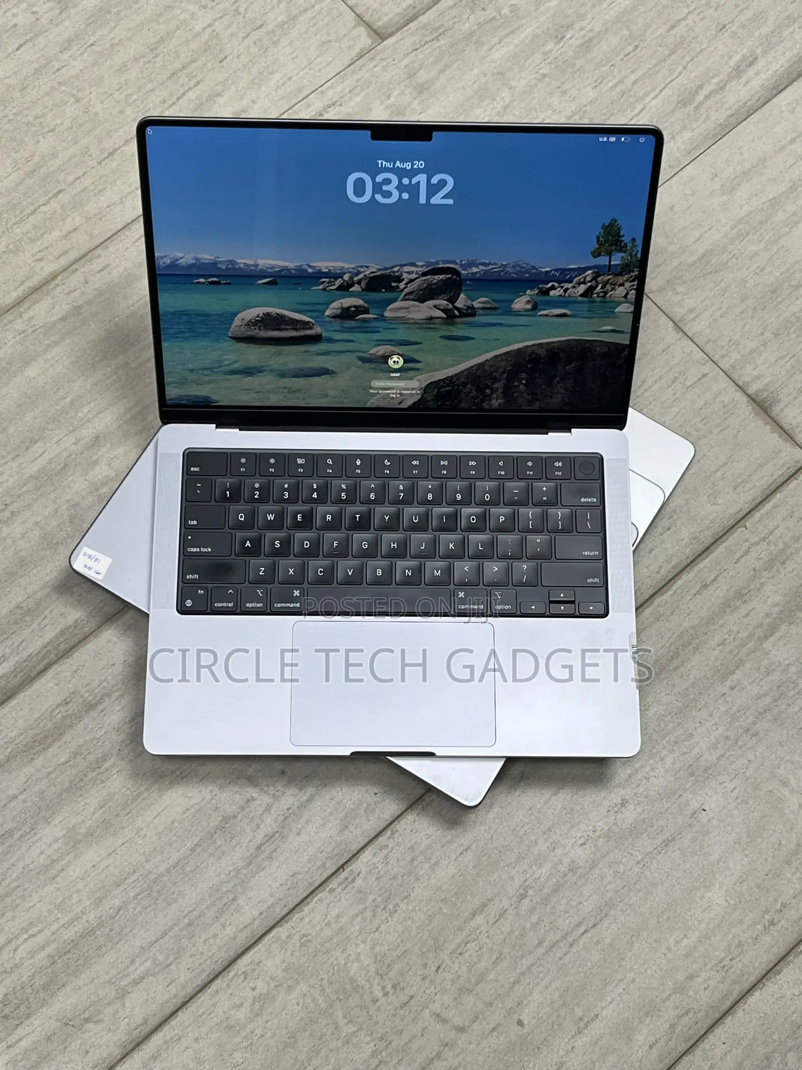 Laptop Apple MacBook Pro 2021 M1 16GB Apple M1 Pro SSD 512GB
